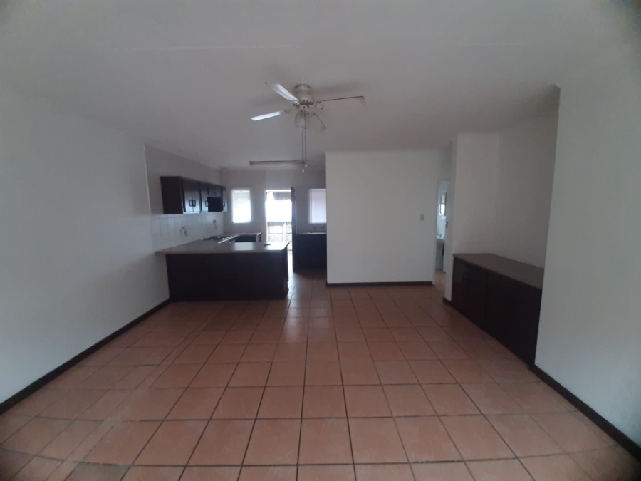 2 Bedroom Property for Sale in Lower Bo-dorp North West